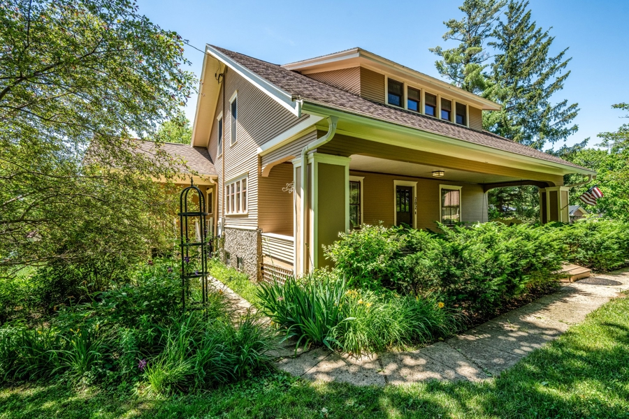 Timeless Style, Today’s Comfort: The Art of Updating a Vintage Home